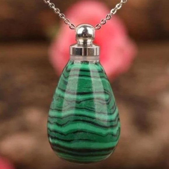 Natural Malachite Crystal Gemstone CREMATION URN with 24" Steel Chain Necklace - Picture 3 of 6